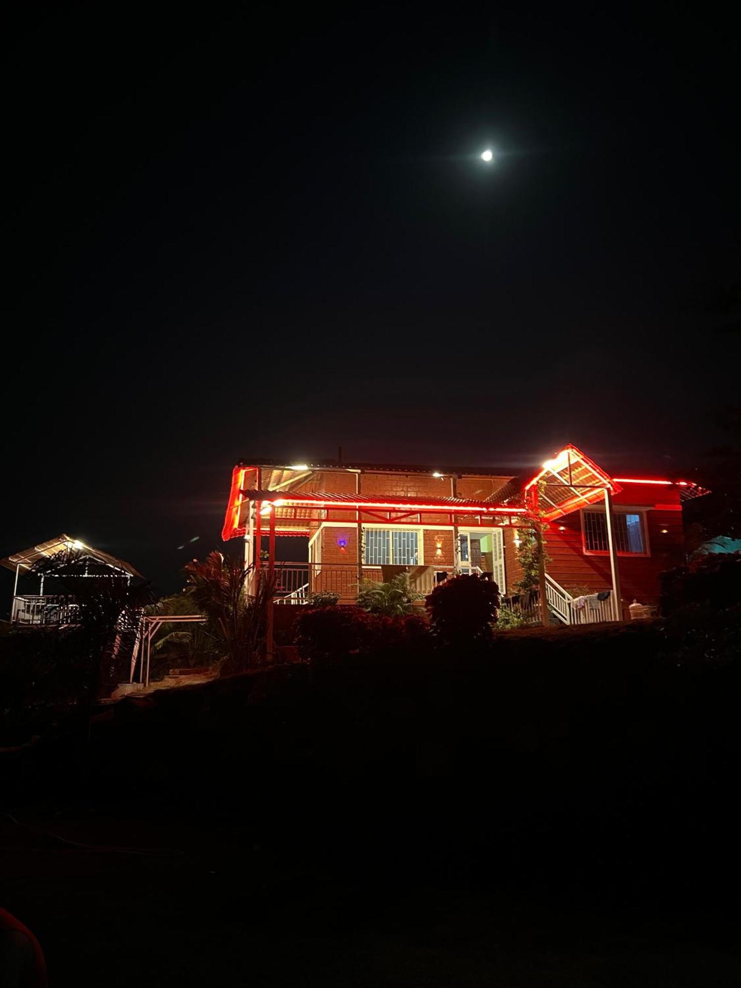 Veera Farmhouse,Villa Kolhapur Ngoại thất bức ảnh